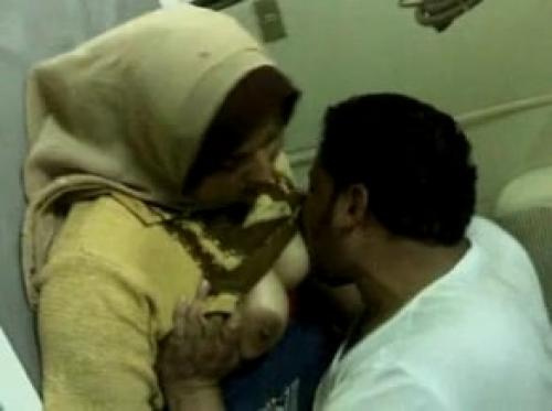 Bokep Terbaru Tante Hijab Nakal