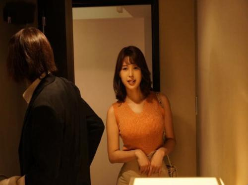 Pergi ke hotel untuk menghilangkan stres bersama adik cantik Tsukasa Aoi